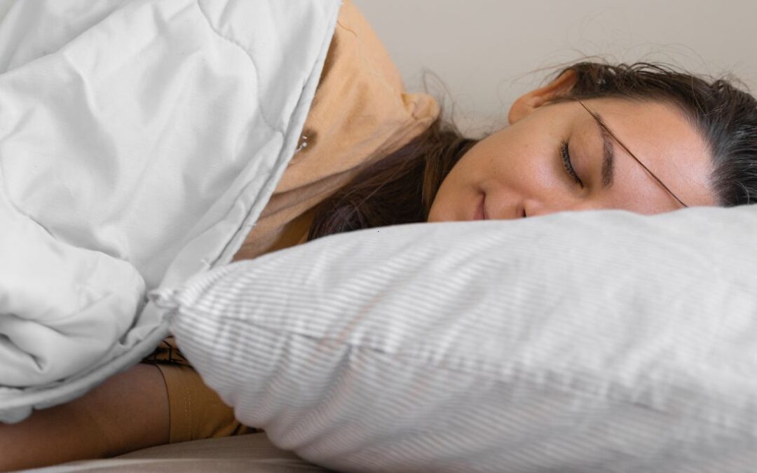 Een goede slaaproutine: zo train je jezelf om makkelijker in slaap te vallen